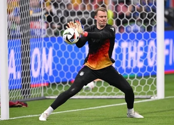 Manuel Neuer phá kỷ lục thủ môn ra sân nhiều nhất các VCK EURO