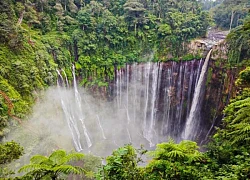 Ngọn thác 'ngàn dòng' nằm dưới chân núi lửa ở Indonesia