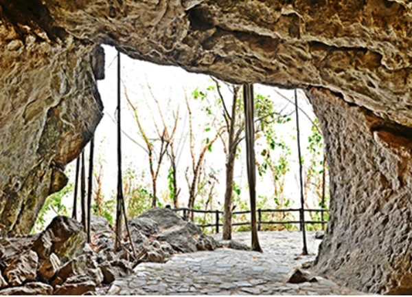 Tham quan hang Cội Hàng Da Kiên Giang