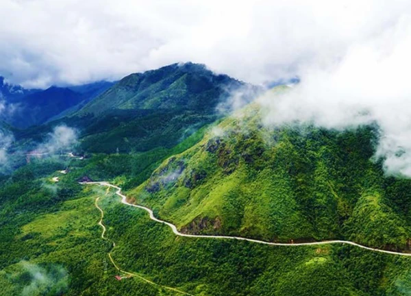 Hùng vĩ đèo Ô Quy Hồ - Tây Bắc