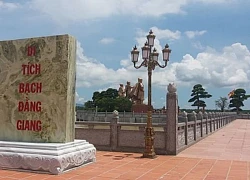 Tham quan cụm di tích chiến thắng Bạch Đằng ở Yên Giang Quảng Ninh