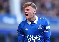 Branthwaite ép Everton vì MU