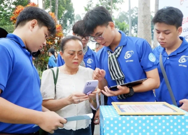 Chiến sĩ tình nguyện uống nước nhớ nguồn: Trách nhiệm nối bước truyền thống