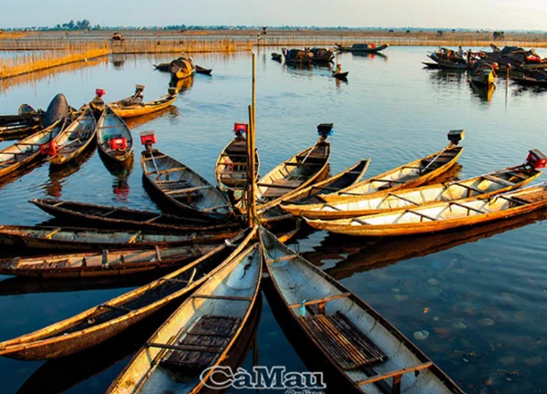 Mênh mang phá Tam Giang