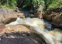 Đắm say cùng suối Đăk Na (Kon Tum)