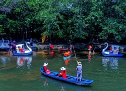 Di sản thiên nhiên hoang sơ mê hoặc du khách đến với Hầm Hô