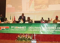 ECOWAS cảnh báo nguy cơ tan rã