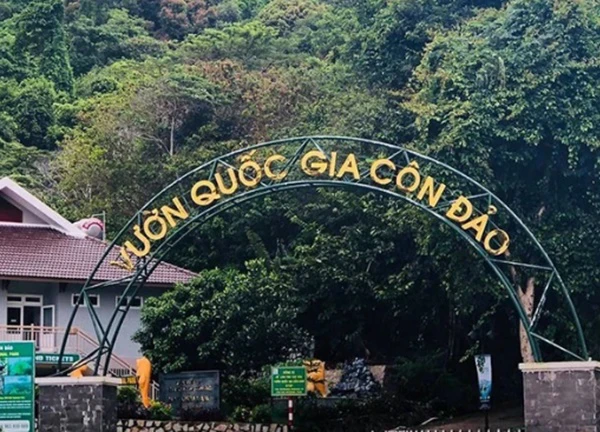 Khám phá Vườn quốc gia Côn Đảo