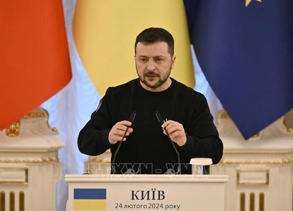 Tổng thống Ukraine lên tiếng về khả năng Thủ tướng Hungary làm trung gian hòa giải