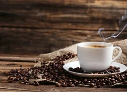 Ai không nên tiêu thụ caffeine?