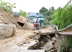 Thông tuyến giao thông sạt lở do mưa lớn tại Hà Giang vẫn gặp khó