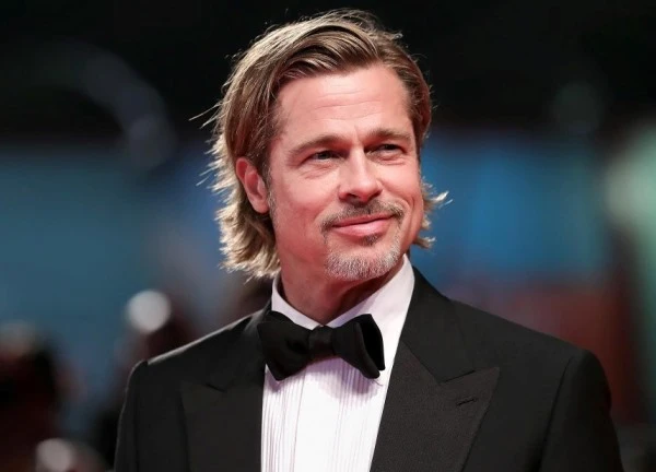 Brad Pitt không còn giữ quan hệ với các con, lo lắng bị bọn trẻ "bóc phốt"