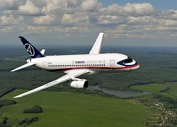 Máy bay Sukhoi Superjet 100 của Nga rơi gần Moskva