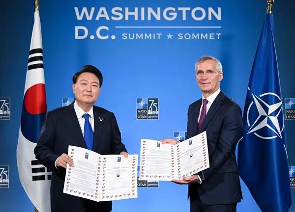 NATO mở rộng mạng lưới tại châu Á