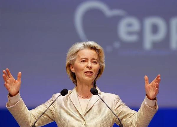 Bà Ursula von der Leyen giành chiến thắng vang dội, tái đắc cử Chủ tịch Uỷ ban châu Âu