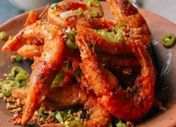 Cách làm món tôm rang muối ngon giòn đậm đà