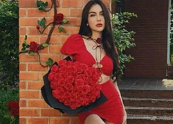 Ngắm đường cong 'đốt mắt' cánh mày râu của hot girl Thái Lan