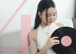 Nữ ca sĩ bỗng biến mất giữa đỉnh cao sự nghiệp, 4 năm chỉ hát nhạc quảng cáo khiến cả showbiz đòi "giải cứu"