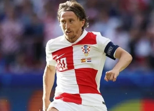 CLB Bình Dương muốn mua Luka Modric