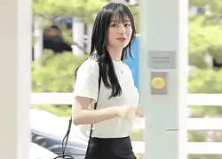 Kim Ji Won là "minh chứng sống" cho quy tắc: Váy thêm dài, bạn thêm sang!