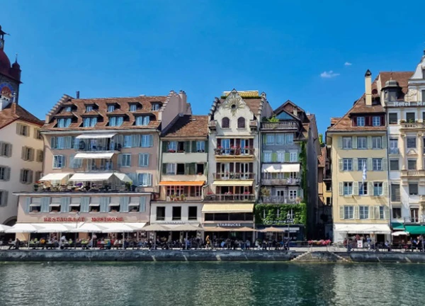 Vẻ đẹp thơ mộng của thành phố cổ Lucerne, Thụy Sĩ