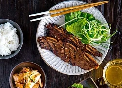 Ngày mưa làm sườn non bò nướng BBQ ngon không kém gì ngoài hàng