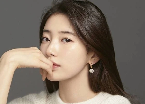 Suzy thay thế Han So Hee làm ma cà rồng trong phim mới?