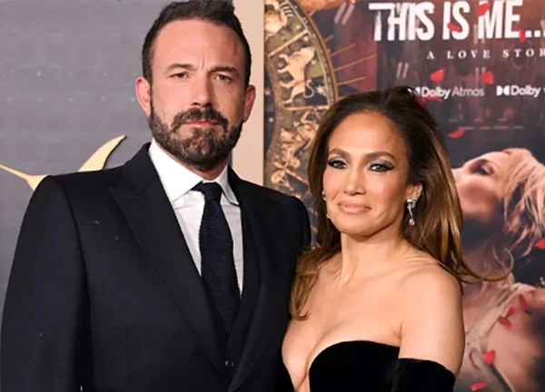 Jennifer Lopez suy sụp sau khi ly hôn Ben Affleck