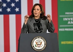 Bà Kamala Harris ráo riết chọn người liên danh tranh cử