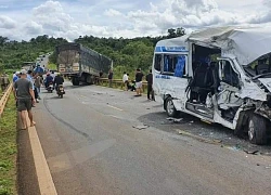 Vụ tai nạn trên đường tránh Buôn Hồ: Tài xế xe tải dừng chờ xe ngược chiều thì bị tông từ phía sau