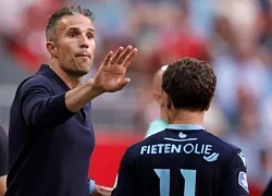 Ajax gieo sầu lên ngày ra mắt của HLV Van Persie