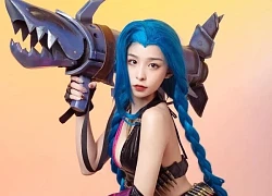 Loạt ảnh đời thường khoe vòng 1 "tràn viền" của nữ thần cosplay Jinx