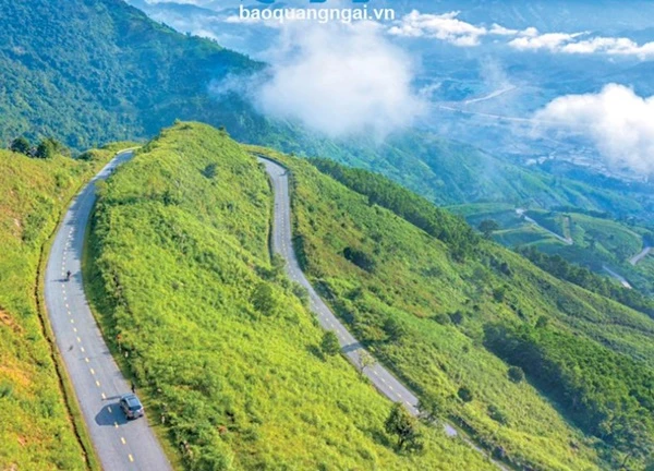 Cung đường mây bay