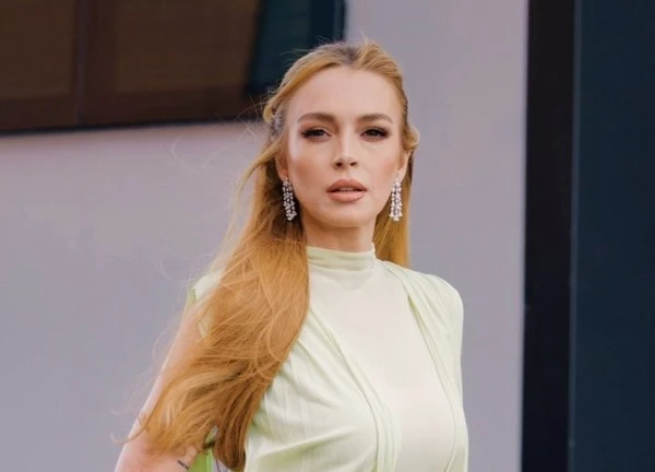 Lindsay Lohan bước qua khủng hoảng