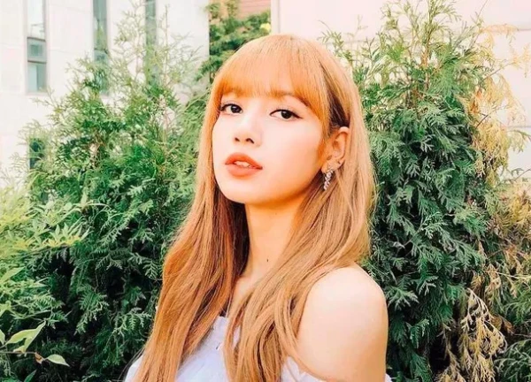 Lisa - Blackpink thuộc top kiếm tiền đỉnh nhất Instagram