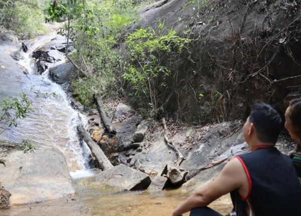 Khám phá nét hoang sơ của thác Liêng Puh Pêt (Đắk Lắk)