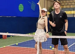 Quỳnh Nga, Quỳnh Kool mặc đồ ngủ đi tập pickleball gây tranh cãi