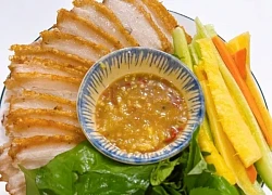 Làm thịt ba chỉ giòn bì phải ướp với 2 gia vị này, thịt vàng ươm, giòn tan