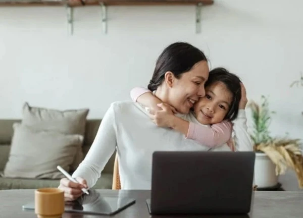 Nghe tin người yêu cũ làm mẹ đơn thân, tôi thấy xót xa vô cùng
