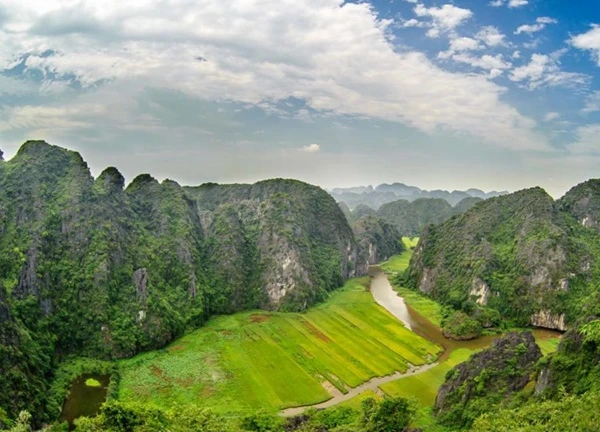 Núi Non Nước Thắng cảnh đẹp Ninh Bình