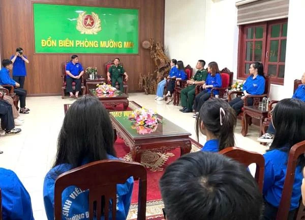 Sinh viên Việt Nam tại Nga tích cực tham gia các hoạt động thiện nguyện