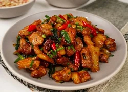 Thịt ba chỉ lợn đừng chỉ xào hay kho nhàm chán, đem làm thế này được món đậm đà, ăn cùng cơm trắng 'ngon nhức nách'