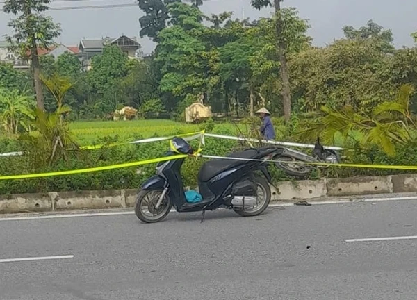 2 nhóm thanh niên hỗn chiến trong đêm ở Hà Nội, 1 người tử vong