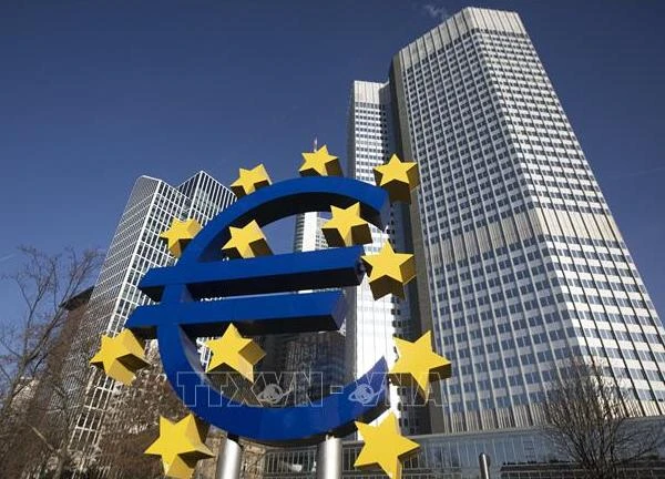 ECB: Lạm phát chưa thể trở lại ngưỡng mục tiêu 2%