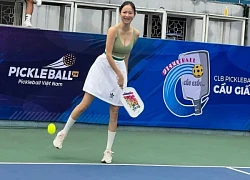 Lên đồ đi tập Pickleball 7 ngày, mẹ một con khiến dân mạng xuýt xoa vì quá trẻ trung, nuột nà