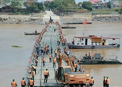 6h sáng nay cầu phao Phong Châu bắt đầu hoạt động