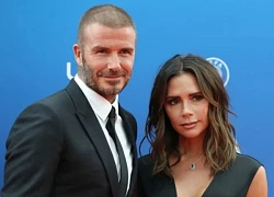 David Beckham tối ngày ra vườn, bà xã cảm thán: "Trả lại chồng cho tôi"