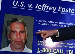 Ông Trump cảnh báo công bố danh sách khách lên đảo của 'tỷ phú ấu dâm' Epstein