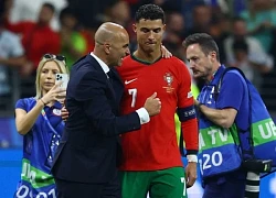 Tài sản quý của tuyển Bồ Đào Nha và bàn thắng thứ 901 của Ronaldo