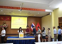 Đại sứ quán Việt Nam tại Thái Lan tổ chức quyên góp ủng hộ đồng bào vùng lũ